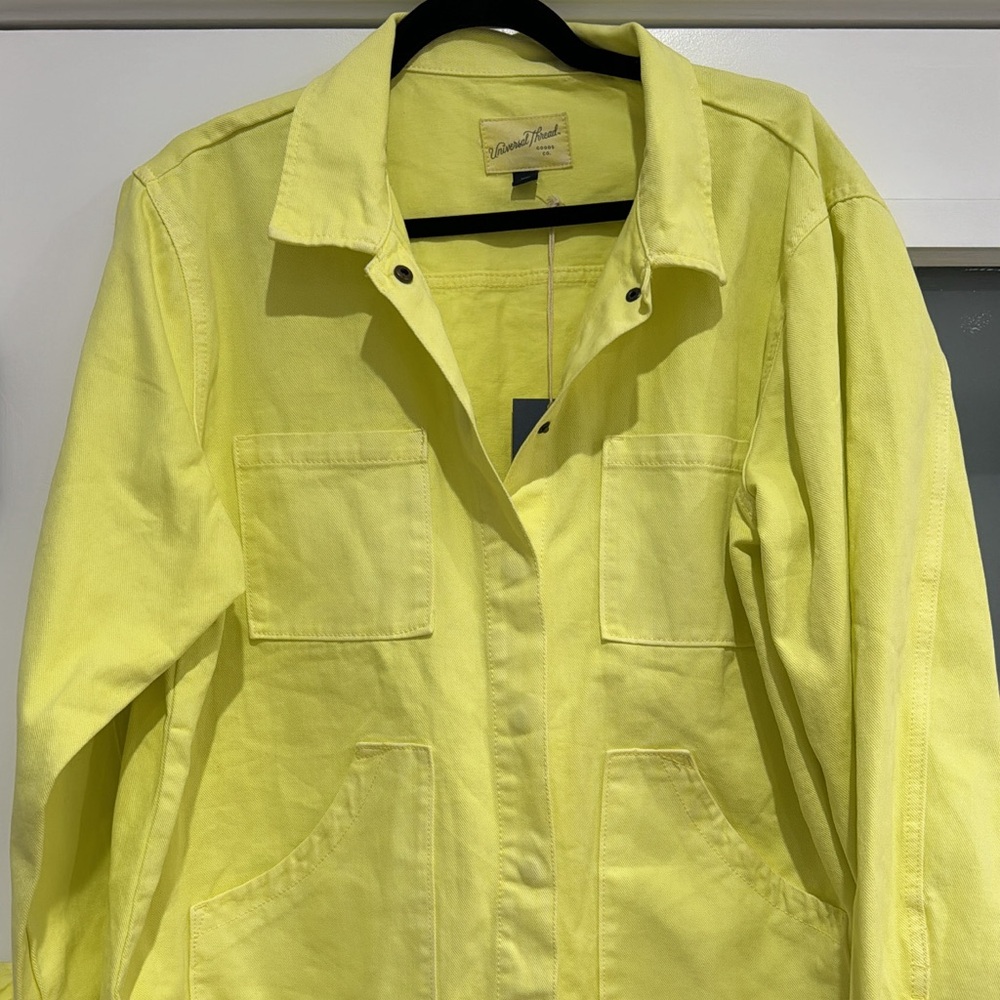 Universal Thread Yellow Jacket
